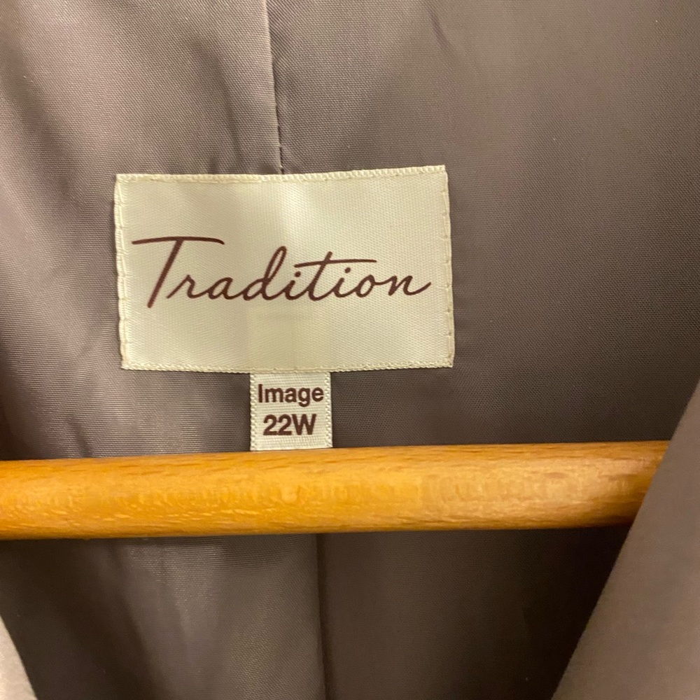NEW TRADITION 22W Fall/Spring coat - Picture 2 of 8